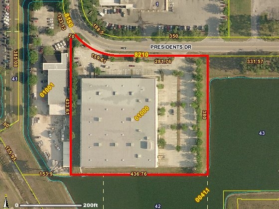 8210 Presidents Dr, Orlando, FL 32809 - Max King Realty
